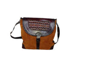 Morral de cuero artesanal